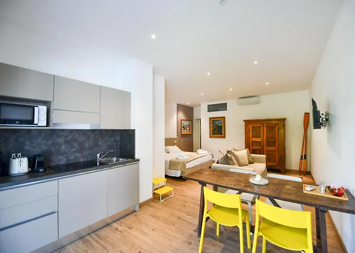 Regina E Oriente * Baveno